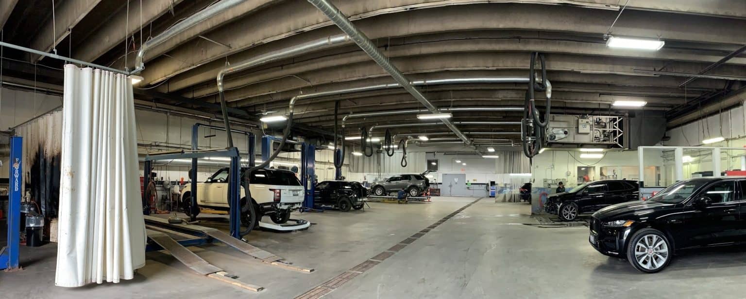 MIDTORONTO AUTO SALES Body Shop